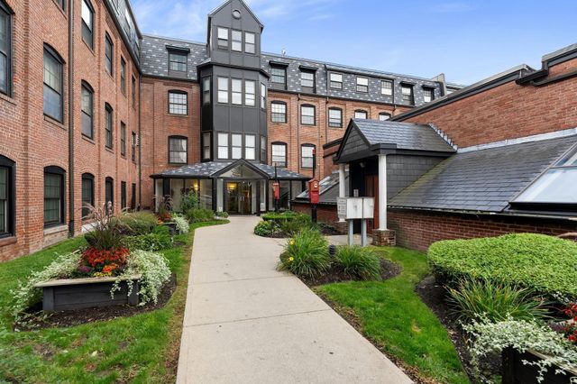 21 Linden Street 301, Quincy, MA 02170
