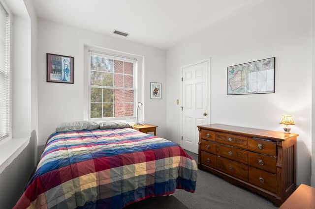 21 Linden Street 301, Quincy, MA 02170
