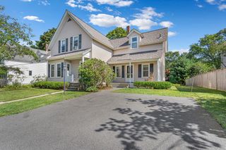 45 Crest Street 45, Concord, MA 01742