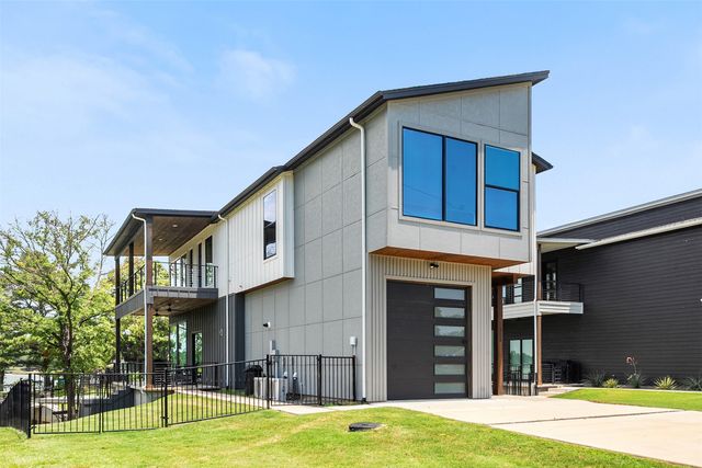 255 Autumn wood Trail, Gun Barrel City, TX 75156