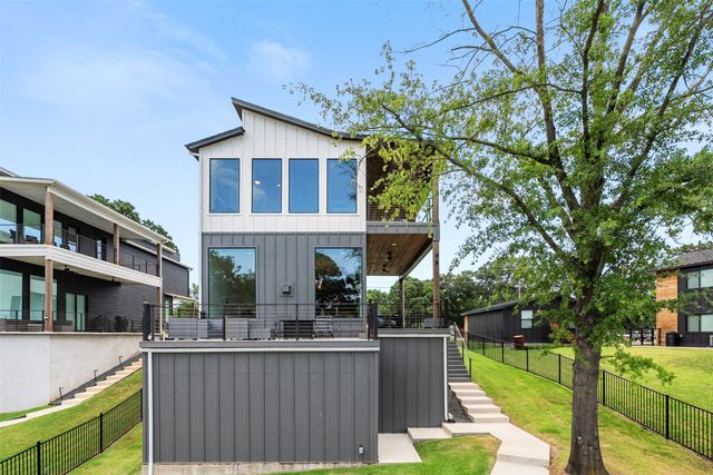 255 Autumn wood Trail, Gun Barrel City, TX 75156