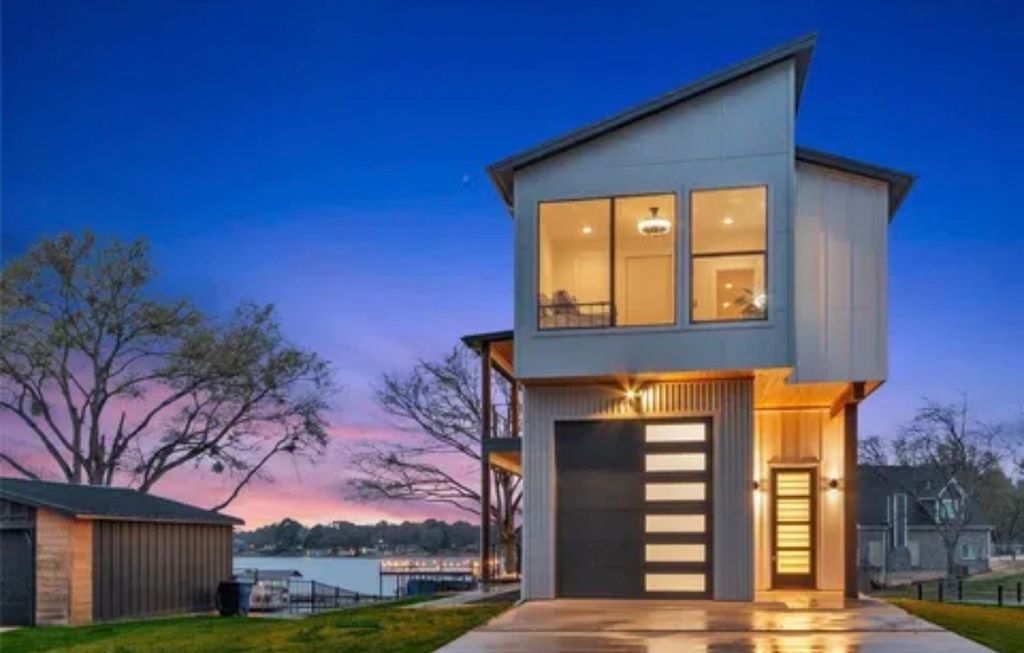 255 Autumn wood Trail, Gun Barrel City, TX 75156