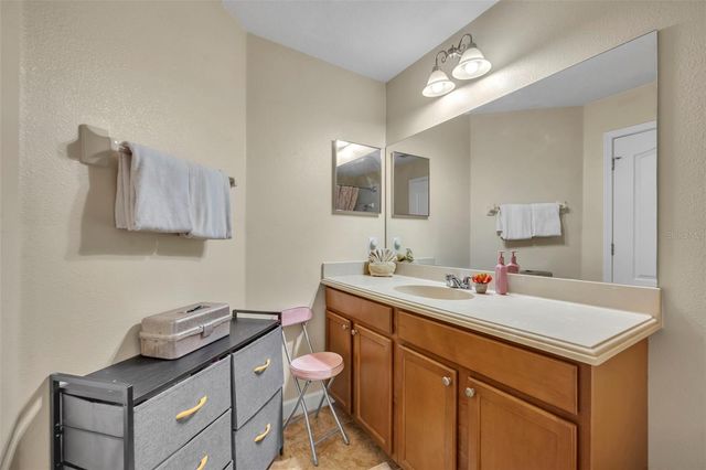2829 ADELAIDE COURT, Orlando, FL 32824