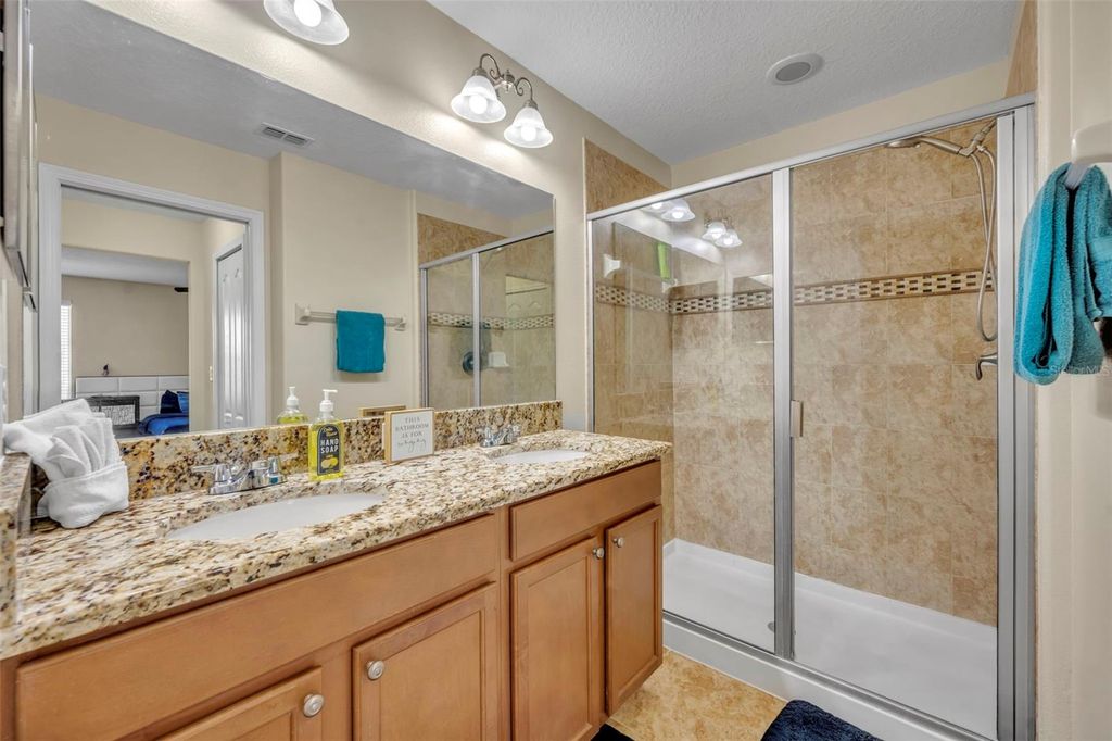 Image 23 of property listing at 2829 ADELAIDE COURT, Orlando, FL 32824