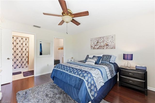 5725 Gage LN E301, Naples, FL 34113