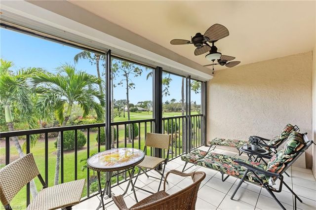 5725 Gage LN E301, Naples, FL 34113