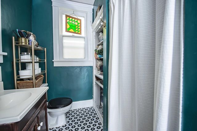 955 S Delaware Avenue, Springfield, MO 65802