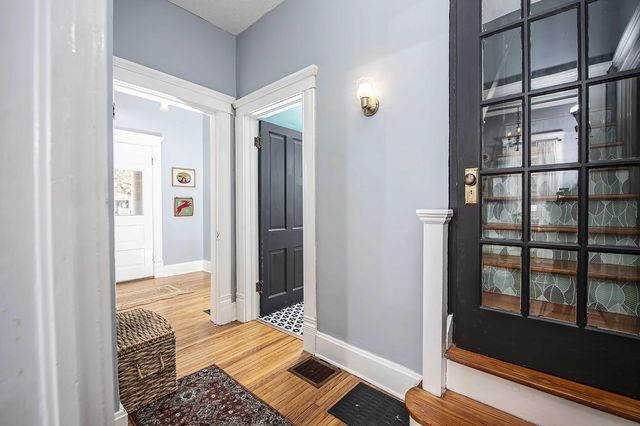 955 S Delaware Avenue, Springfield, MO 65802