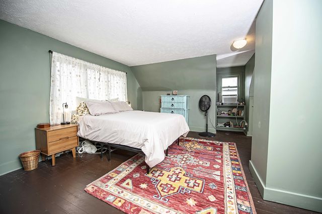 955 S Delaware Avenue, Springfield, MO 65802