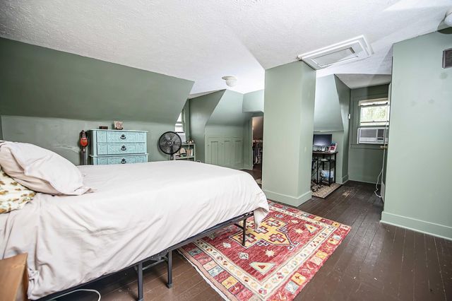 955 S Delaware Avenue, Springfield, MO 65802