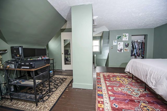 955 S Delaware Avenue, Springfield, MO 65802