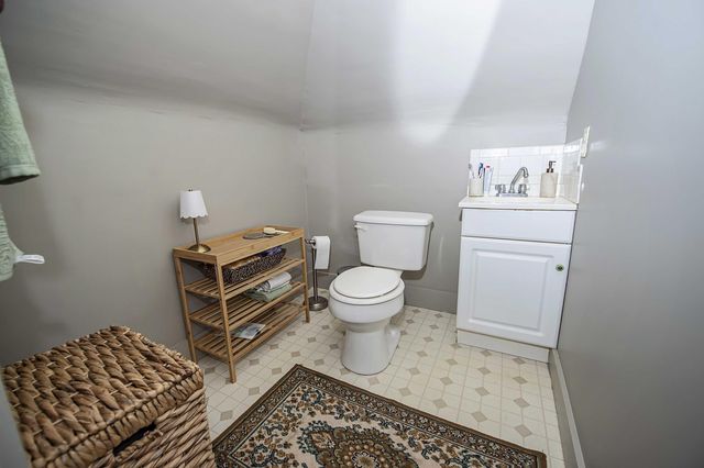 955 S Delaware Avenue, Springfield, MO 65802