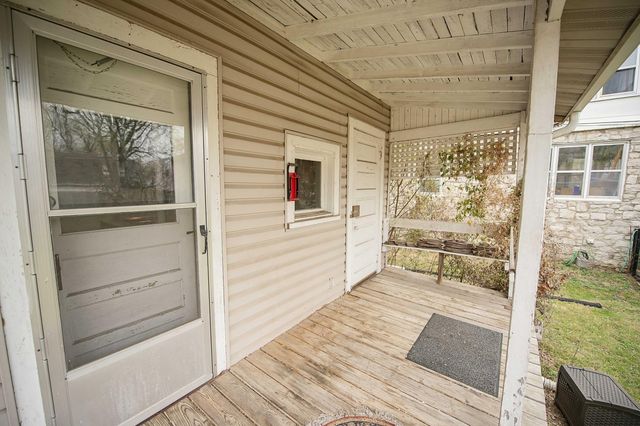 955 S Delaware Avenue, Springfield, MO 65802