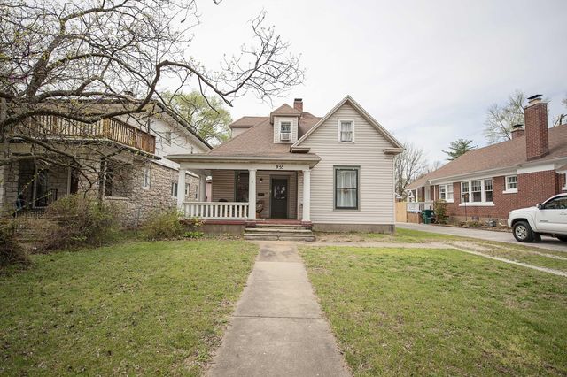 955 S Delaware Avenue, Springfield, MO 65802