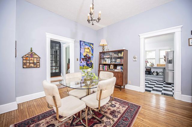 955 S Delaware Avenue, Springfield, MO 65802