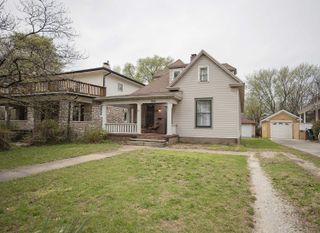 955 S Delaware Avenue, Springfield, MO 65802