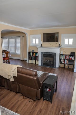 68 Hedwig Avenue, Cheektowaga, NY 14211