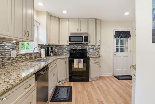 109 Whitby Court, Cary, NC 27511