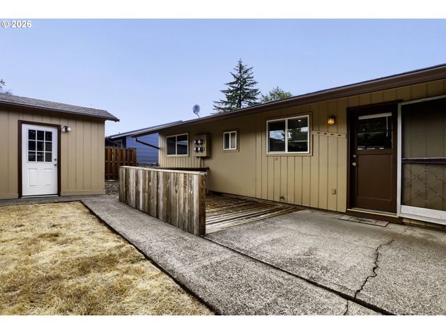 10905 Ne 6TH St, Vancouver, WA 98664