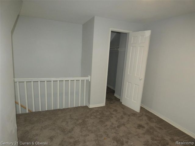 15835 Evergreen Road, Detroit, MI 48223