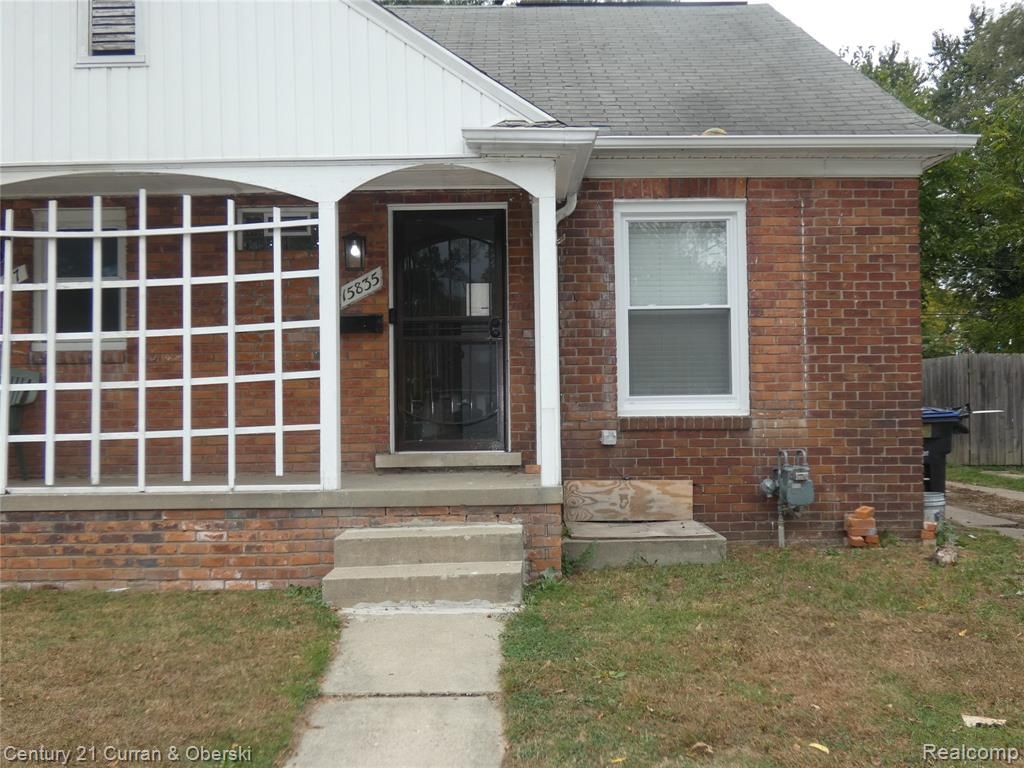 15835 Evergreen Road, Detroit, MI 48223
