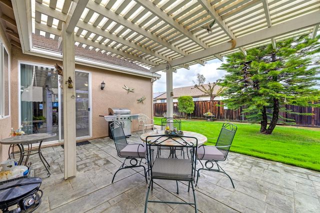 9757 Ellis Ct, Live Oak, CA 95953