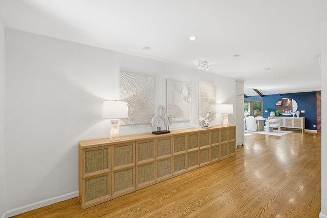 1875 University Avenue, Palo Alto, CA 94301