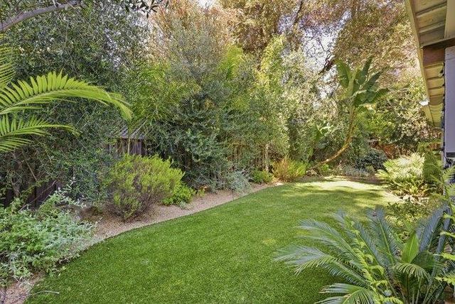 1875 University Avenue, Palo Alto, CA 94301