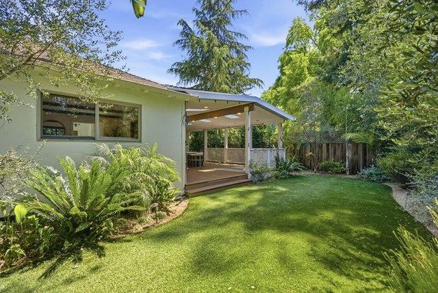 1875 University Avenue, Palo Alto, CA 94301