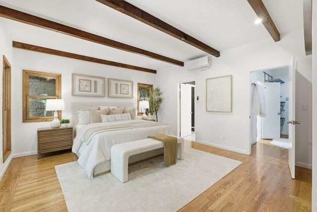 1875 University Avenue, Palo Alto, CA 94301