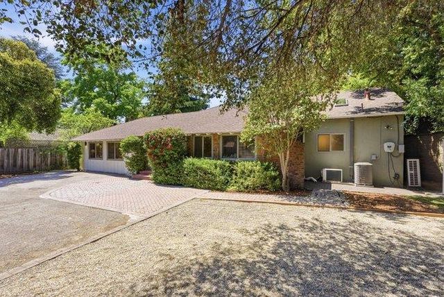 1875 University Avenue, Palo Alto, CA 94301