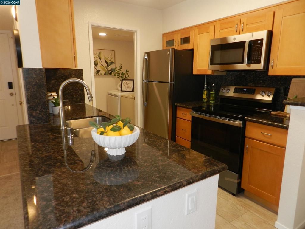 Image 18 of property listing at 235 Reflections Dr 27, San Ramon, CA 94583