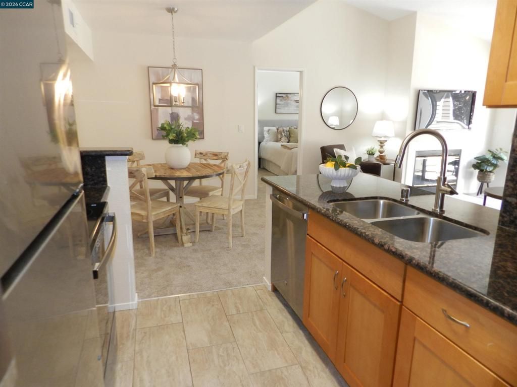 Image 19 of property listing at 235 Reflections Dr 27, San Ramon, CA 94583