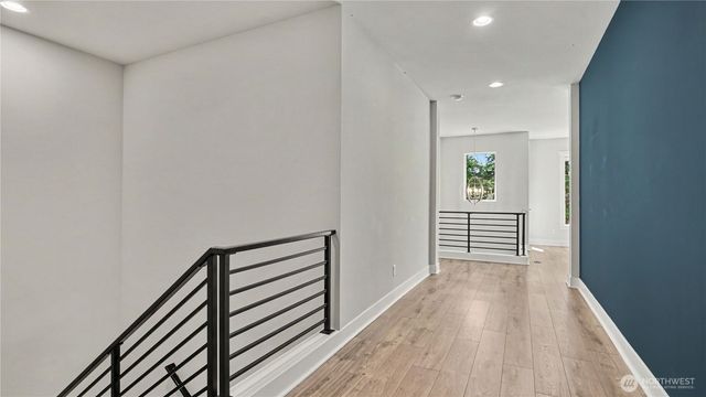 7226 NE 129th Street, Kirkland, WA 98034