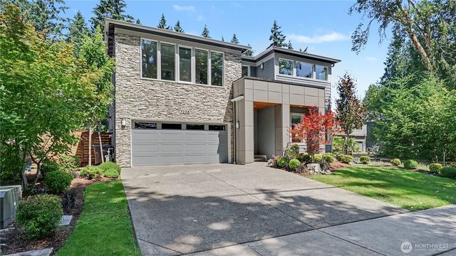 7226 NE 129th Street, Kirkland, WA 98034