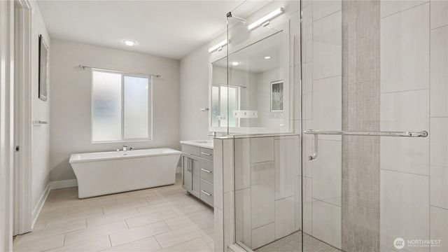 7226 NE 129th Street, Kirkland, WA 98034