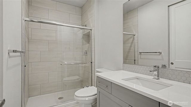 7226 NE 129th Street, Kirkland, WA 98034