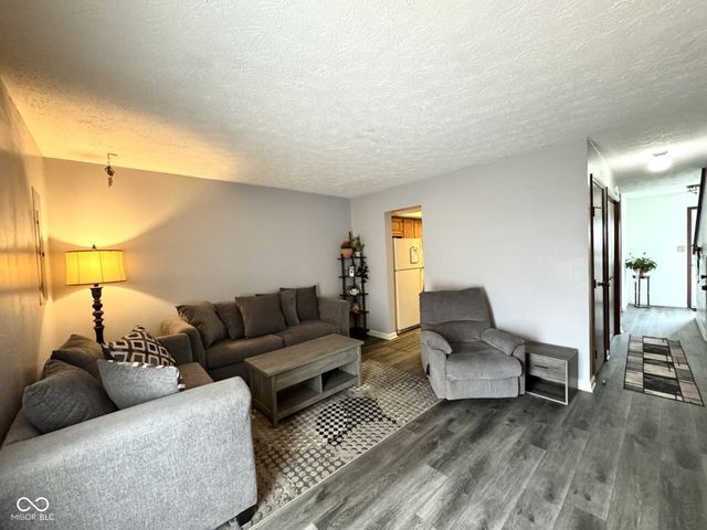 7445 Melanie Lane, Indianapolis, IN 46217