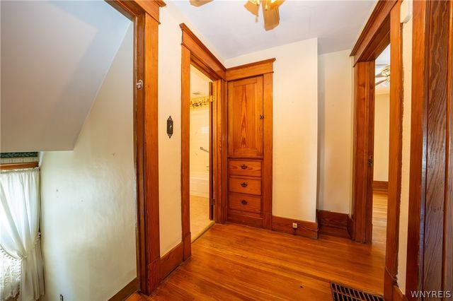 49 Edgewood Avenue, Buffalo, NY 14220