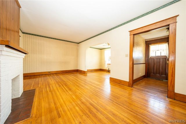 49 Edgewood Avenue, Buffalo, NY 14220