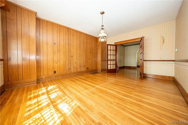 49 Edgewood Avenue, Buffalo, NY 14220
