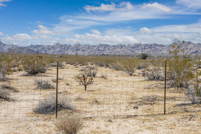 5316 Pearl Springs Avenue, 29 Palms, CA 92277