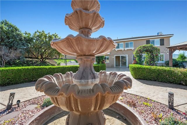 12810 Sierra Creek, Riverside, CA 92503