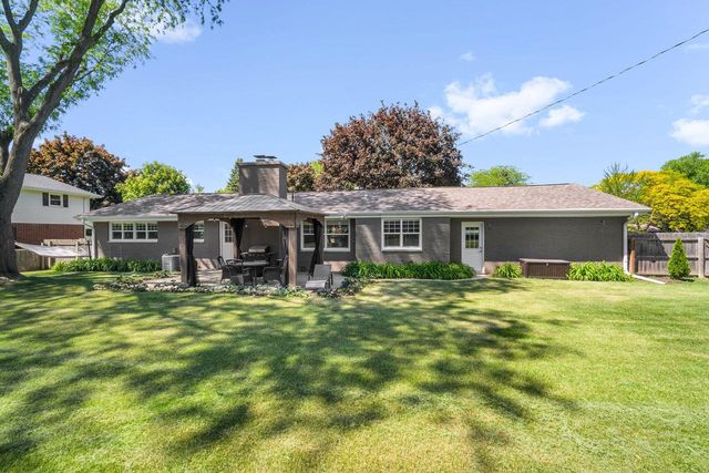 N97W15817 Burr Oak ROAD, Germantown, WI 53022