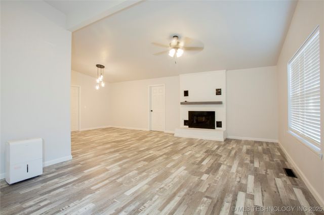 622 Lakeside, Checotah, OK 74426