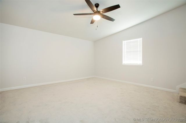 622 Lakeside, Checotah, OK 74426