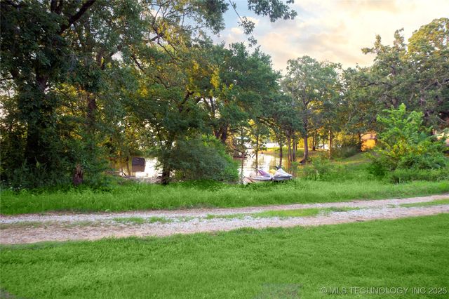 622 Lakeside, Checotah, OK 74426