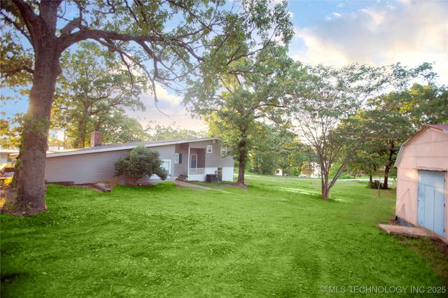 622 Lakeside, Checotah, OK 74426