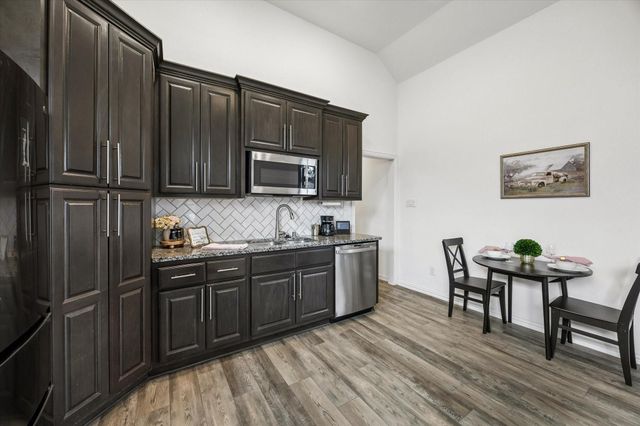 1518 Shining Willow Court, Richmond, TX 77406