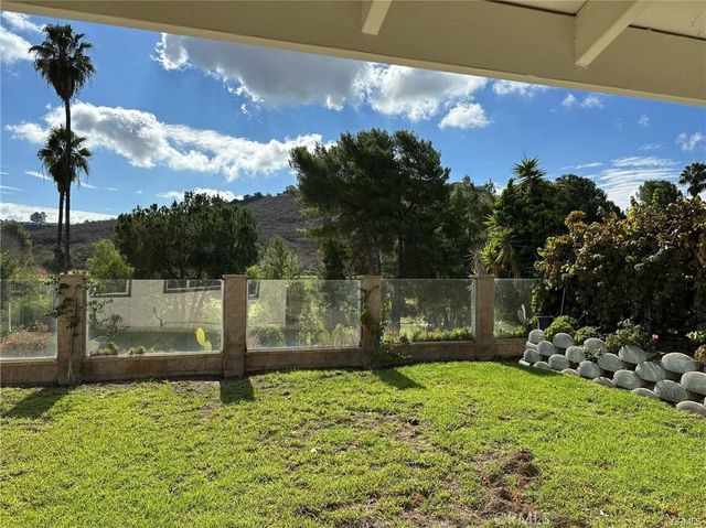 1566 Calle Artigas, Thousand Oaks, CA 91360